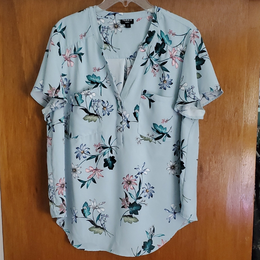 Torrid Blue Relaxed Mandarin Collar Blouse